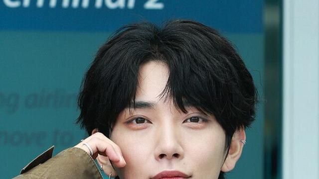 [NC포토] 세븐틴 조슈아, 도톰한 애굣살