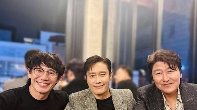 이병헌·송강호·신하균, 25년 만에 뭉쳤다…JSA 우정 그대로[★핫픽]