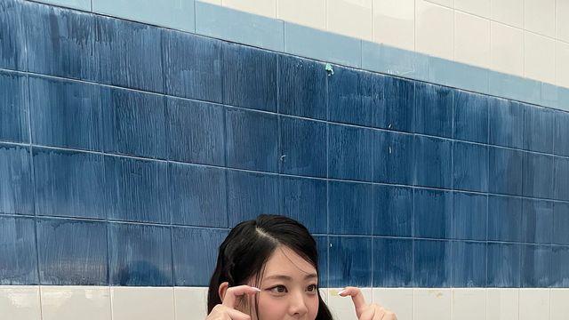 정수빈, 러블리한 브레이드 헤어와 브로치 포인트로 팬심 저격