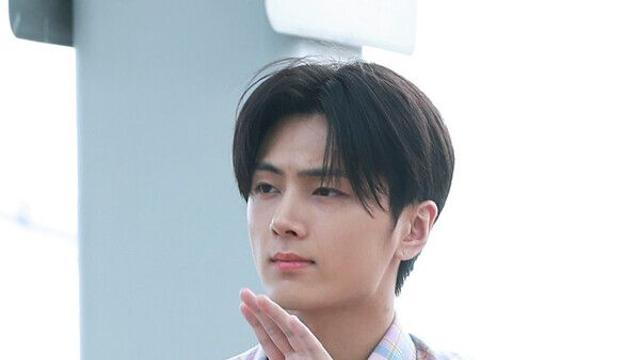 [NC포토] 엔하이픈 제이, 핑크가 잘 어울리는 男