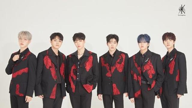 더킹덤, 리더 이른 군 입대에…