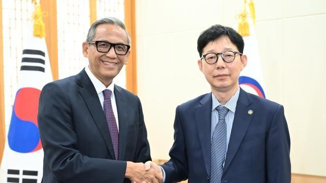 외교1차관, 신임 인니대사 만나 