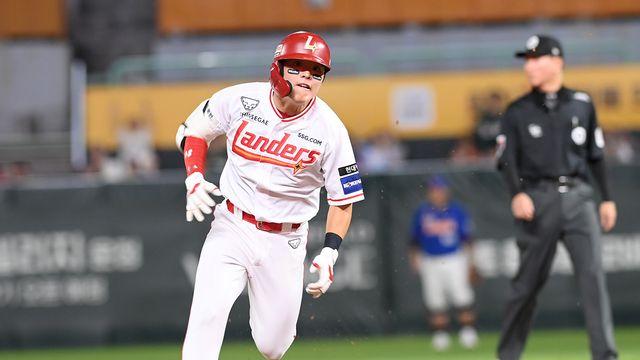 SSG 3위 굳히기 돌입, '35도루' 정준재도 가을야구 기대한다…