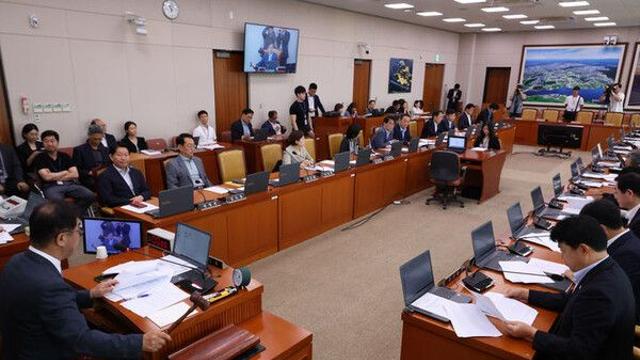 與, 국토위 소위서 '비행금지구역 대북전단 금지' 항공안전법 처리