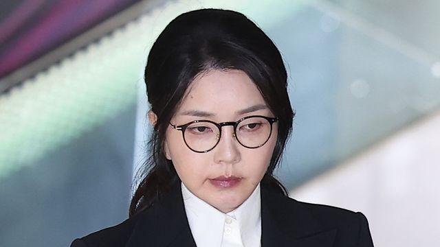 [속보] 김건희 여사, 첫 형사재판 출석...재판장이 '직업' 묻자 한 말