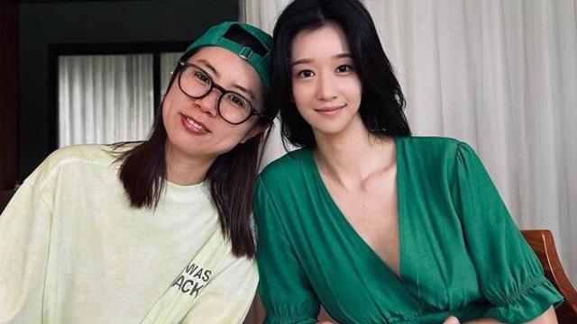 서예지 여유로운 근황…미모 여전하네
