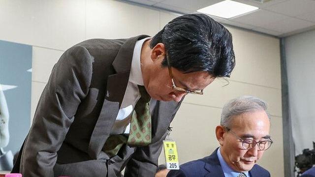 '297만명 정보유출' 롯데카드, 소비자·정치권 질책 일파만파