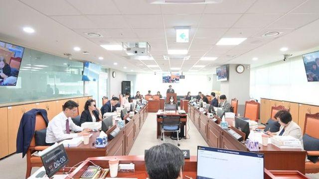 경기도의회 여성가족평생교육위원회2025년 제2회 추가경정예산안 155억 원 증액
