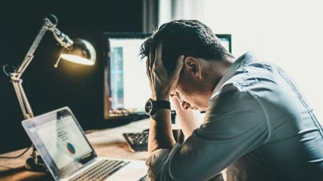 취업난을 뚫고 입사히면 기다리는 행복한 삶...txt