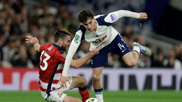 ‘우승 기운’ 토트넘 잘 나간다…로테이션 돌리고 3부 동커스터 3-0 완파, 카라바오컵 16강 진출