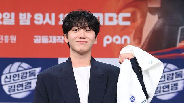 '신인감독' 매니저 부승관, 골반 끌며 부상투혼…