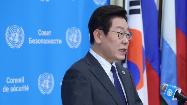 이재명, 美 재무장관 만나 