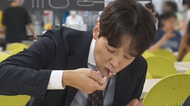 카이, 알고보니 무려 '5년차' 교수였다…