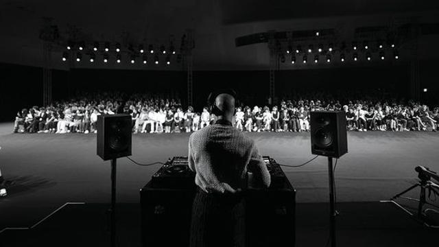 SEOUL VOICES (2)