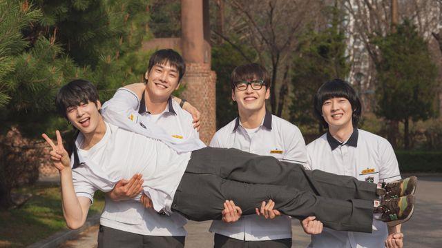 ‘퍼스트 라이드’ 강하늘 “차은우, 그림 같은 사람…얼굴만 두 시간 봐도 재미있어”