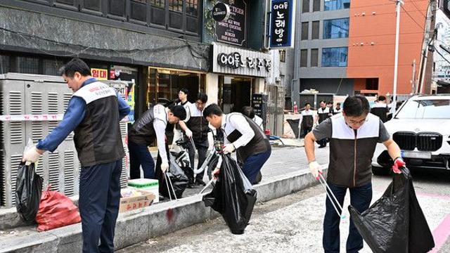 BNK부산은행, 명절·국제행사 앞두고 환경정화 봉사활동 실시