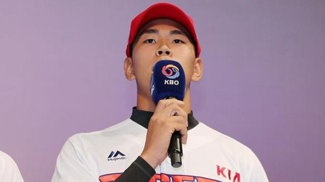 의지 확고했다… 25세에 '전격 은퇴' 선언한 의외의 선수