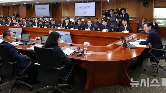 대통령실 고위직 31명 평균 재산 22억원…김상호 보도지원비서관 60억원으로 1위