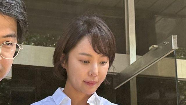 '회삿돈 42억 횡령 코인투자' 황정음...1심서 징역형 집행유예