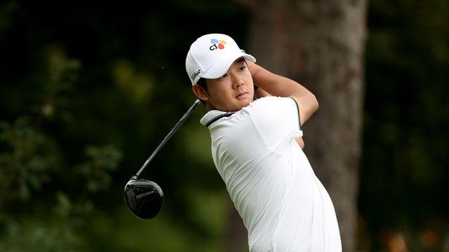 최승빈, KPGA 투어 역대 11번째 ‘백투백 이글’…1R 공동 선두 도약
