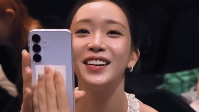 아이폰에서 갤럭시로 갈아타고 대만족한다는 스테이씨 수민