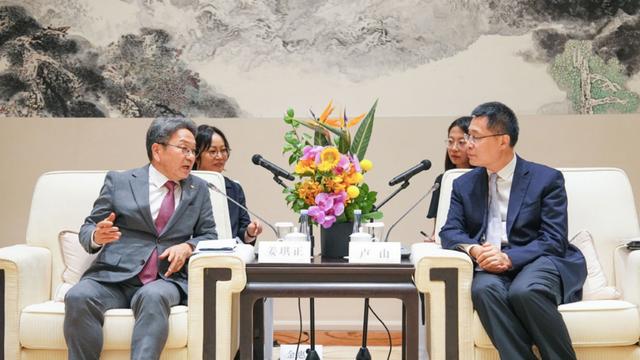 ‘육소룡’ AI 심장 항저우와 AI 중심도시 光州 손 잡았다…강기정, 항저우 시장에 '우호도시' 제안