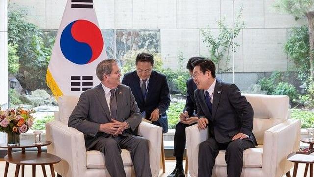 [이슈] 李대통령, 美베선트와 통화스와프 등 논의 