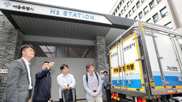 산업부, 추석 연휴 대비 모빌리티용 수소 수급 상황 점검