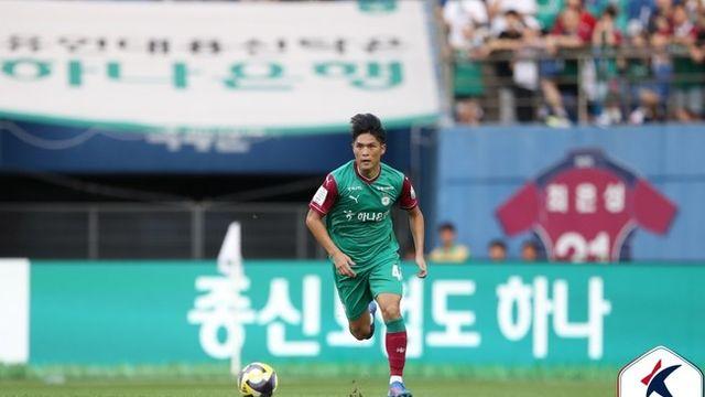 [K리그1 스타] 대전 팬들 위로 받고, 대전을 다시 위로...지치지 않는 '철인' 이순민의 부활