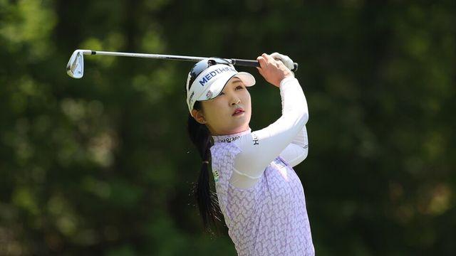 '시즌 3승' 이예원, KLPGA 투어 하이트진로 챔피언십 2R 공동 1위 도약