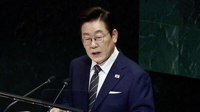 [한국갤럽] 李 대통령 지지율 55%…韓 대통령 첫 유엔 안보리 주재 '빅 이벤트'에도 5%p 하락