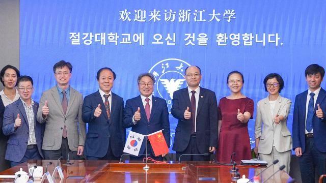 光州市携手浙江大学 共同培养AI专业人才