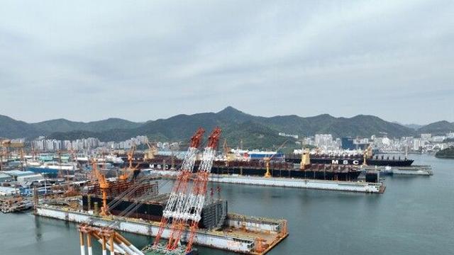 한국 수출 회복은 착시?...'반도체·선박' 쏠림에 기대와 우려 공존