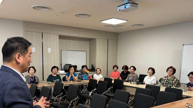 강남 노인 종합 복지관(관장:고영환) 경로당 2개소 대상 'ACT선배시민' 프로그램 강의 성료