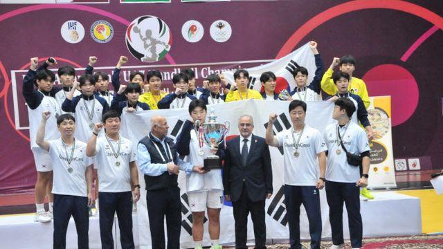 한국 핸드볼, U-17 아시아 남자 선수권서 준우승... MVP 강동호
