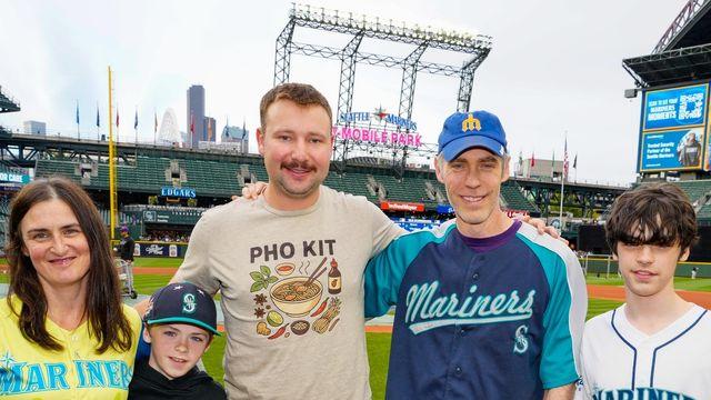 '필리스 캐런'에 공분했던 MLB…60홈런공 양보한 어른 미담 소개