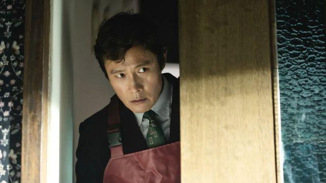 이병헌X박찬욱, 흥행은 ‘어쩔수가없다’…2일 연속 박스오피스 1위 질주