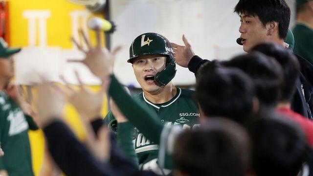 ‘류효승 결승포’ 프로야구 SSG, KT에 5-2 승… 3위 매직넘버 4