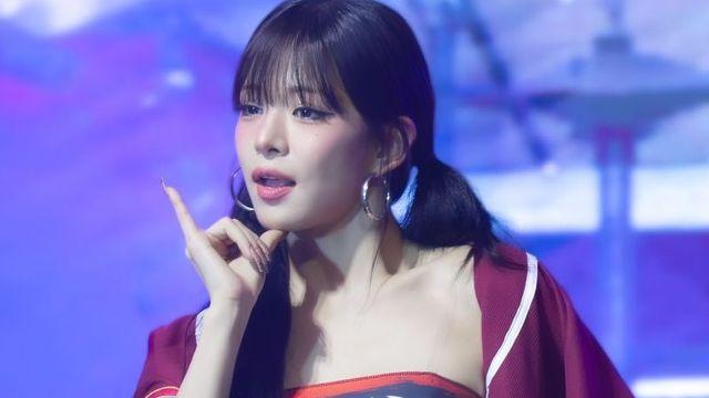 프로미스나인 이채영 비주얼