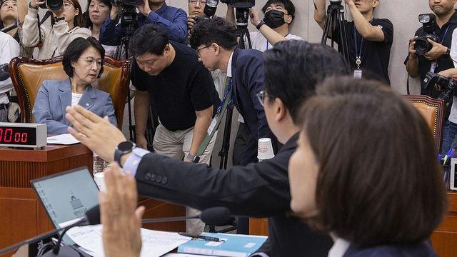 추석 민심을 잡아라…여야 '조희대 사법부 때리기' 대립 격화