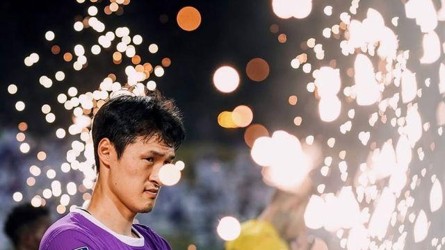 ‘홍명보호 3선 비상’ MF 박용우, 태클 시도하다 쓰러졌다…십자인대 부상 의심