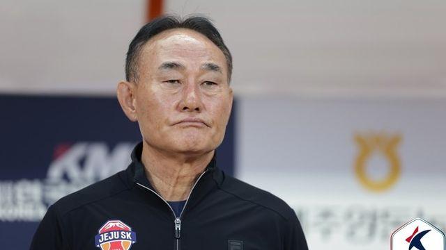 [공식발표] ‘7경기 무승’ 김학범 제주SK 감독, 자진 사임...김정수 감독대행 체제 돌입