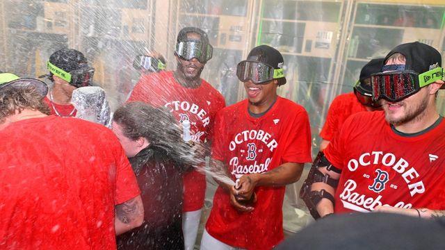 MLB 보스턴, 4년 만에 포스트시즌 진출…라파엘라 끝내기 3루타