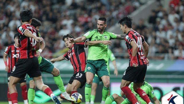 K리그1 전북, 자책골 탓에 서울과 무승부…2위와 승점 15 차(종합2보)