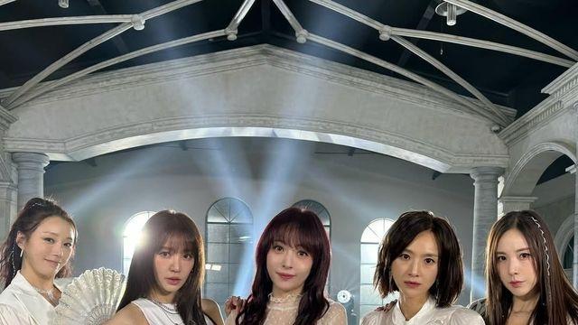 베이비복스, 23년만 콘서트서 원조 분홍 물결…