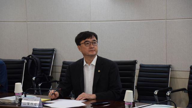 기재차관, 위기상황대응본부 긴급소집…e나라도움 등 피해 점검