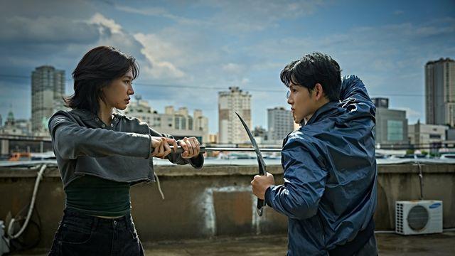 [애프터스크리닝] '사마귀' 낫 든 임시완의 액션은 빛났지만, 굳이 스핀오프가 필요했을까? ★★