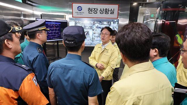 여의도 불꽃축제 앞두고 테러 예고 글…경찰, 작성자 추적