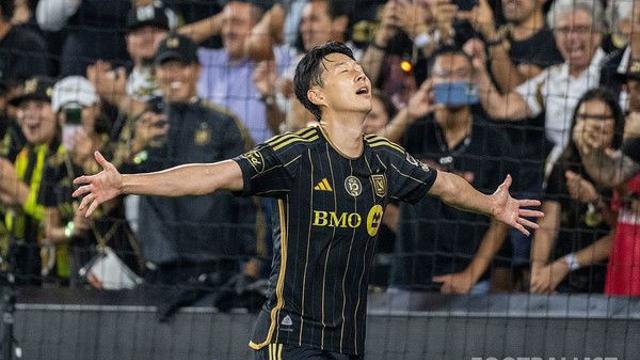[리뷰] ‘7·8호 골’ 손흥민, 코리안 더비 골 폭격! LAFC, 세인트루이스 3-0 꺾고 4연승 질주