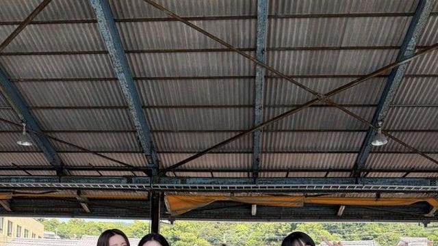 아이들, 日 신곡 '어떡하지' 티저컷 공개…'다정설렘 5색 케미'